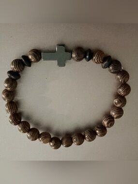 Brushed Silver Toned Brown Beaded Cross Religious Prayer Bracelet Unisex Stretch